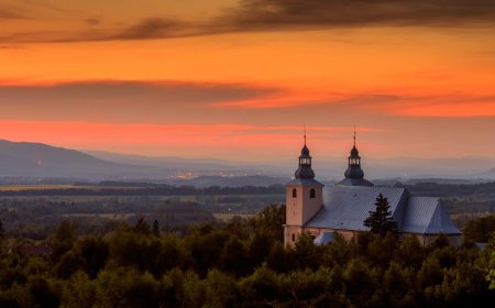 Nowa Wieś  – dzwony kościoła  p.w.  Wniebowzięcia  NMP