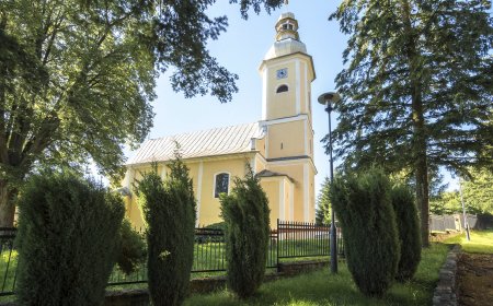 Różanka  – dzwony kościoła  p.w. Wniebowzięcia  NMP