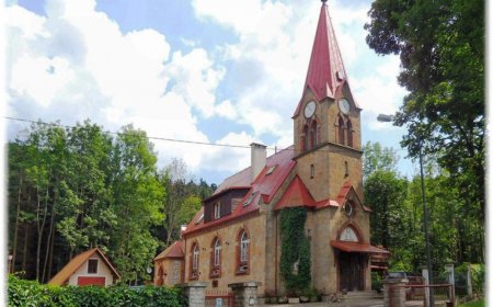 Długopole Zdrój - dzwony dawnego  kościoła  ewangelickiego