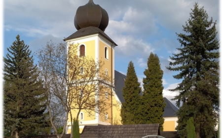 Krosnowice  - dzwony  kościoła p. w. św. Jakuba Apostoła