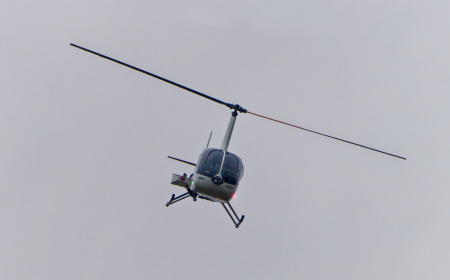 Przy sobocie w robocie- śmigłowiec Robinson R44 Raven II w czasie inspekcji