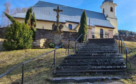 Poręba – dzwony kościoła  p. w. św. Sebastiana