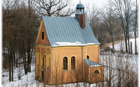 Jeleniów – dzwony kaplicy p.w. Trójcy Świętej 