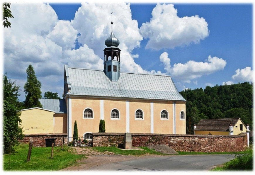 Tłumaczów - dzwony kościoła p. w.  śś. Piotra i Pawła