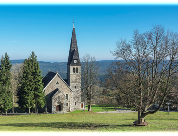 Duszniki Zdrój – Zieleniec  – dzwony kościoła  p.w. św. Anny