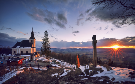 Międzygórze – Igliczna - dzwony Sanktuarium Matki Bożej Przyczyny Naszej Radości „Maria Śnieżna”