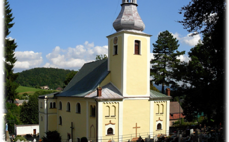 Ludwikowice Kłodzkie – dzwony kościoła  pw. św. Michała Archanioła