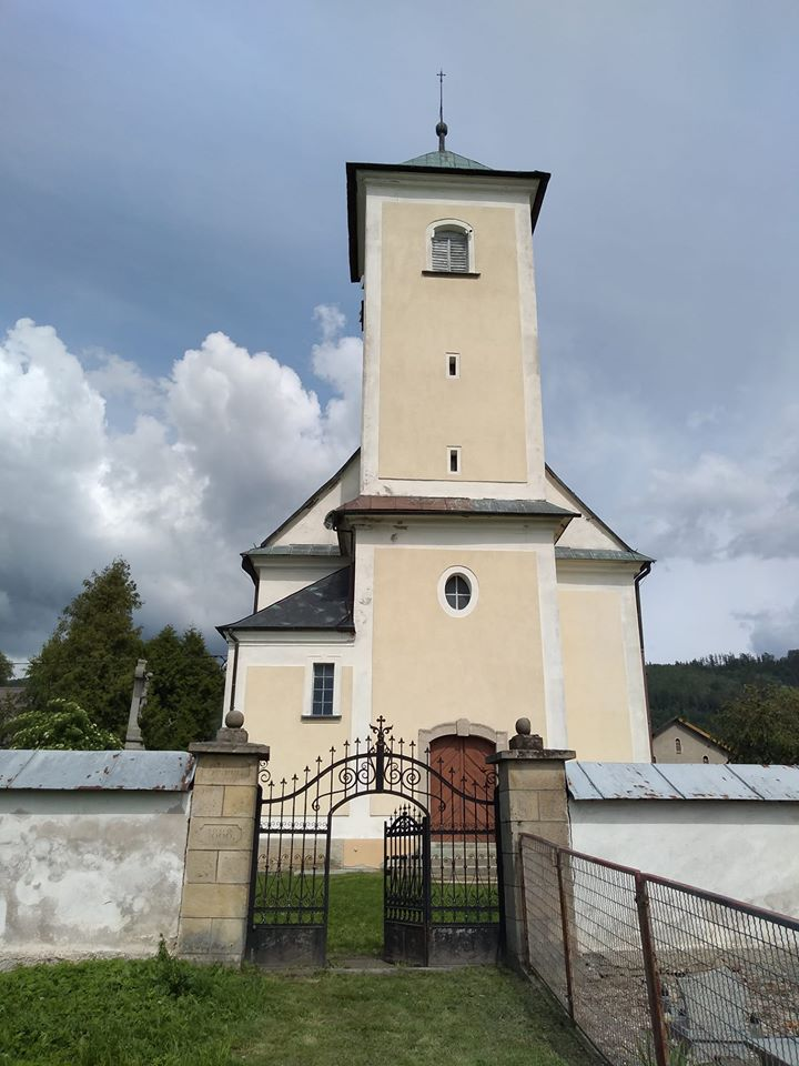 Jaworek - dzwony kościoła  pw.  św. Barbary